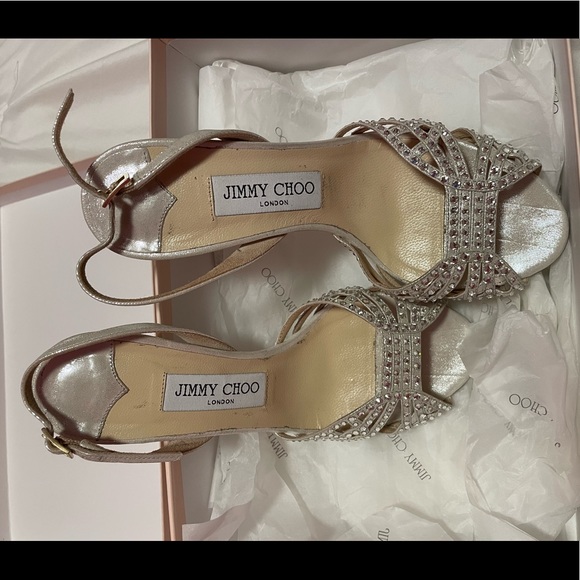 Jimmy Choo Shiny Leather Size 7 Shoe - Picture 4 of 10